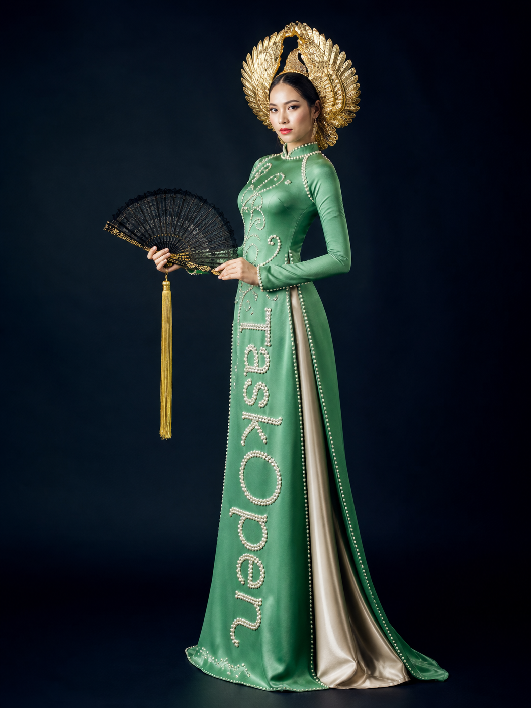Taskopen Celestial Embroidery Ao Dai Luxury